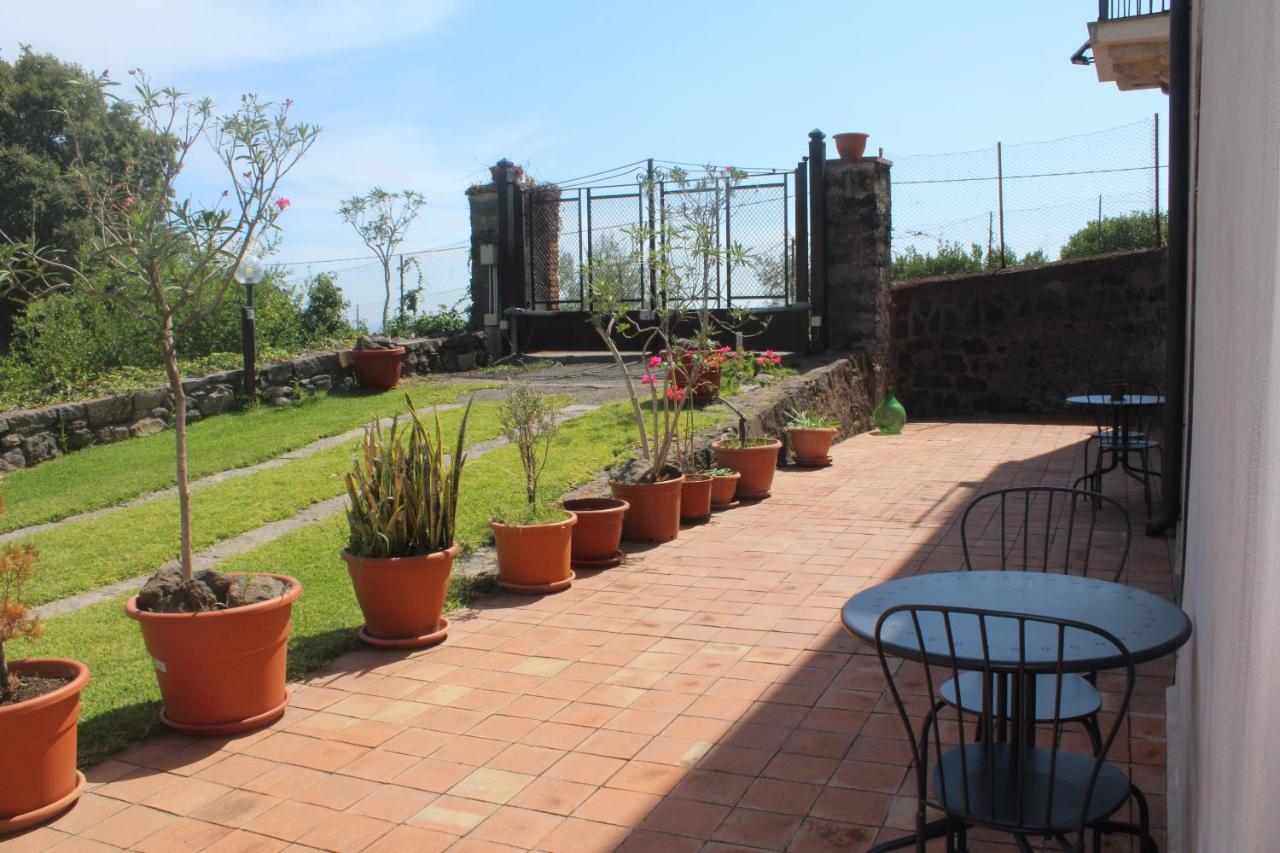 Villa Il Giardino Degli Ovali à Fiumefreddo di Sicilia Extérieur photo