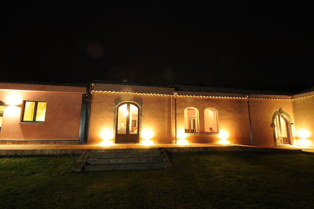 Villa Il Giardino Degli Ovali à Fiumefreddo di Sicilia Extérieur photo